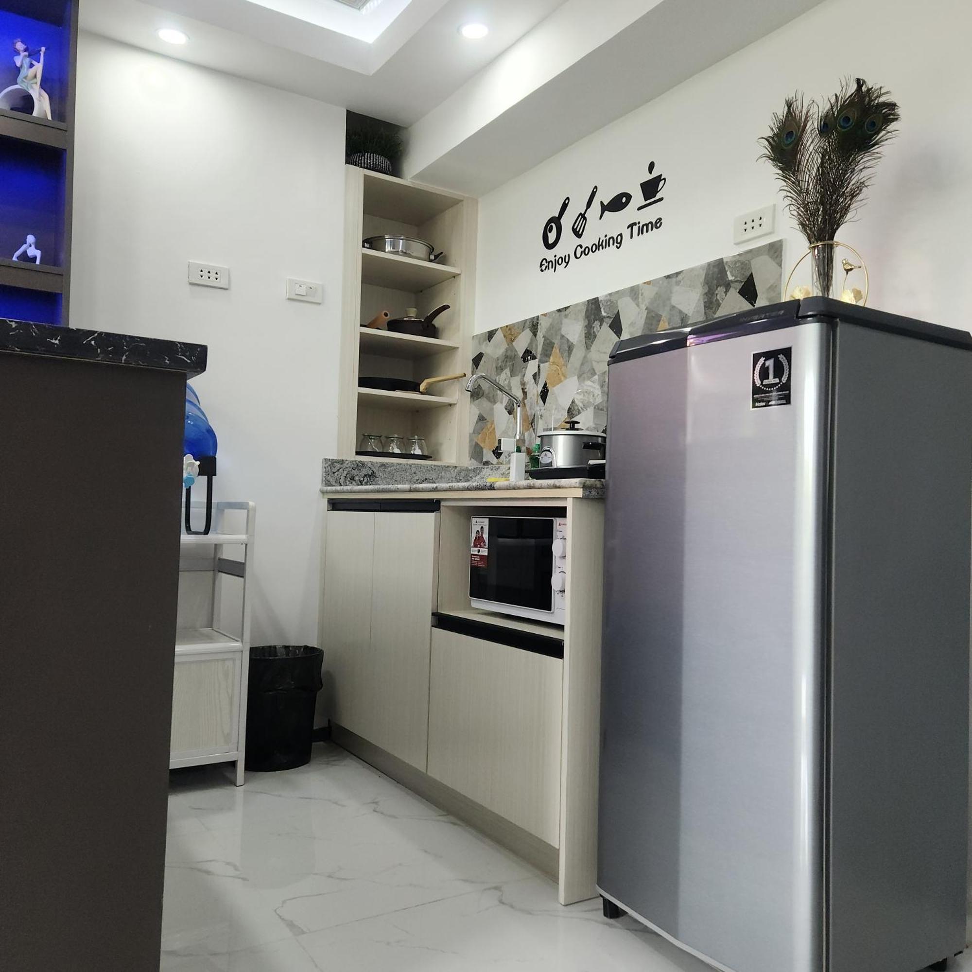 Condo Azur Suites B316 Near Airport, Netflix, Stylish, Cozy With Swimming Pool Lapu-Lapu City Esterno foto