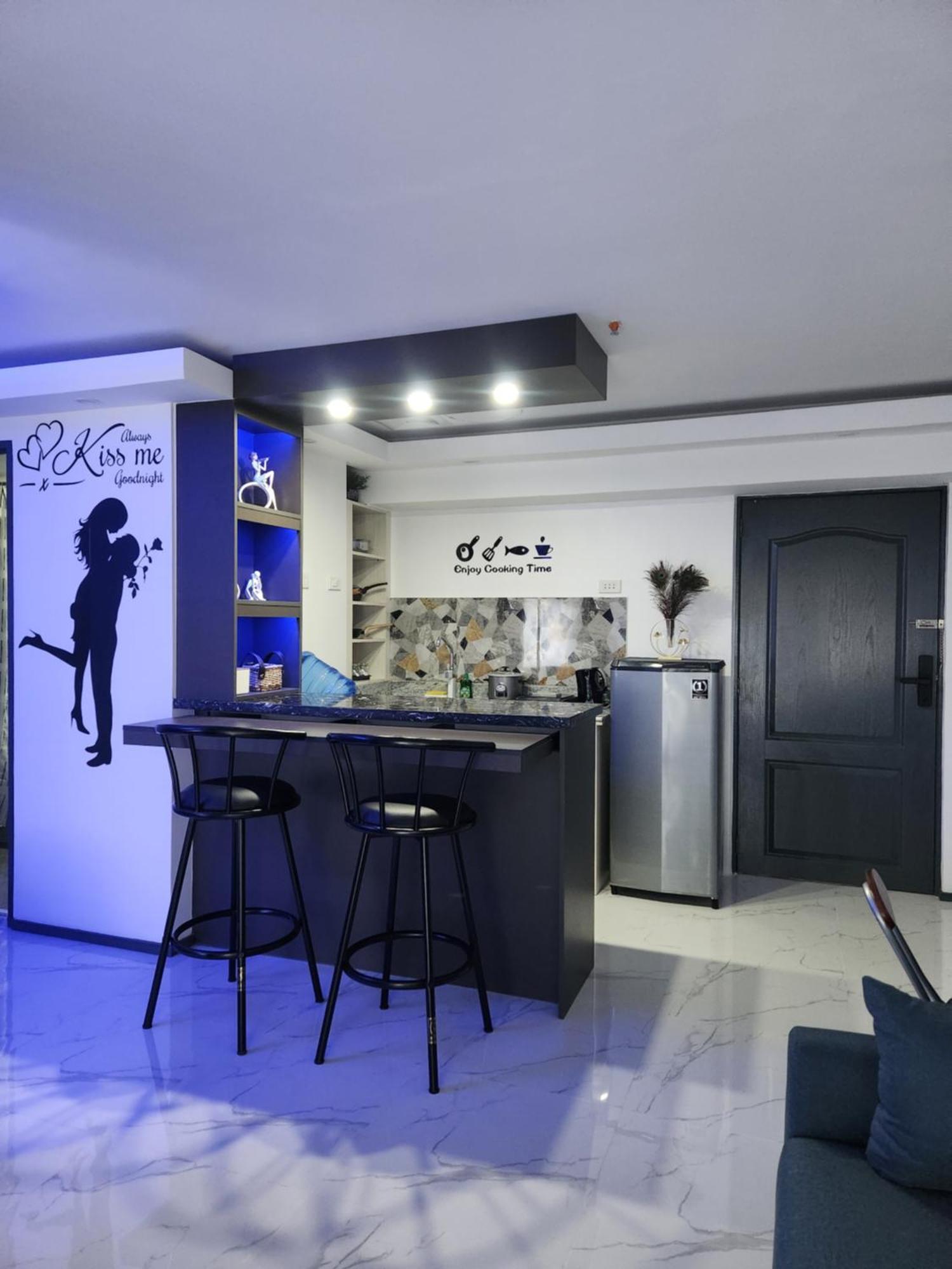Condo Azur Suites B316 Near Airport, Netflix, Stylish, Cozy With Swimming Pool Lapu-Lapu City Esterno foto