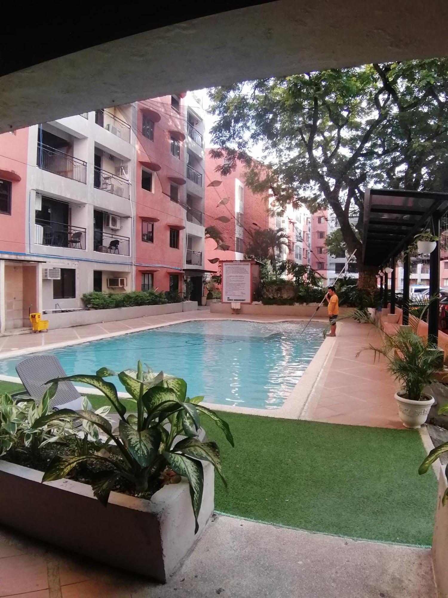 Condo Azur Suites B316 Near Airport, Netflix, Stylish, Cozy With Swimming Pool Lapu-Lapu City Esterno foto